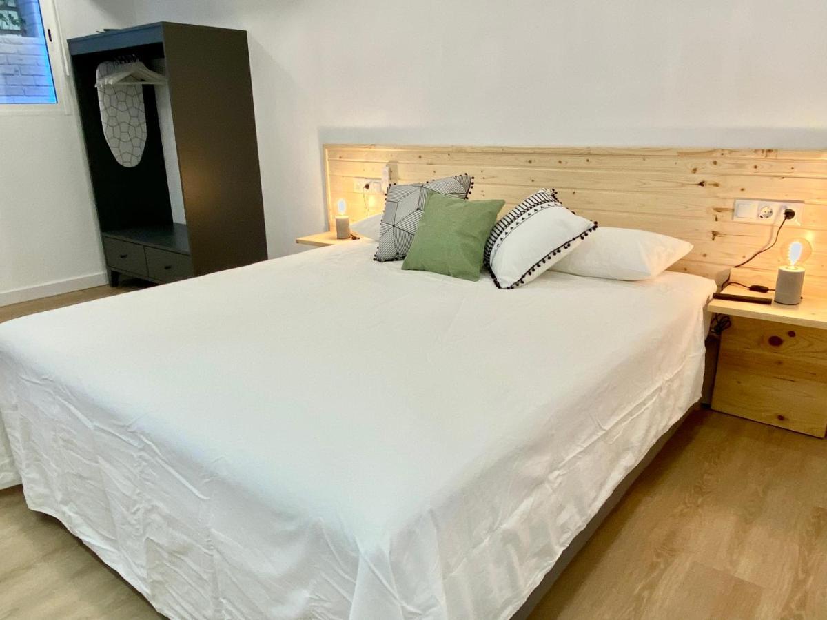 Suite Breeze - Private Heated Pool مالقة المظهر الخارجي الصورة