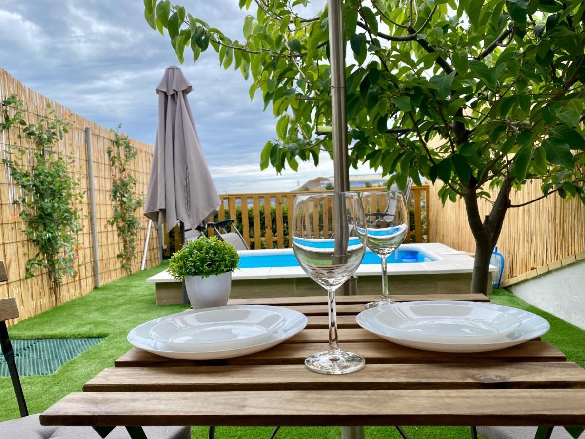 Suite Breeze - Private Heated Pool مالقة المظهر الخارجي الصورة