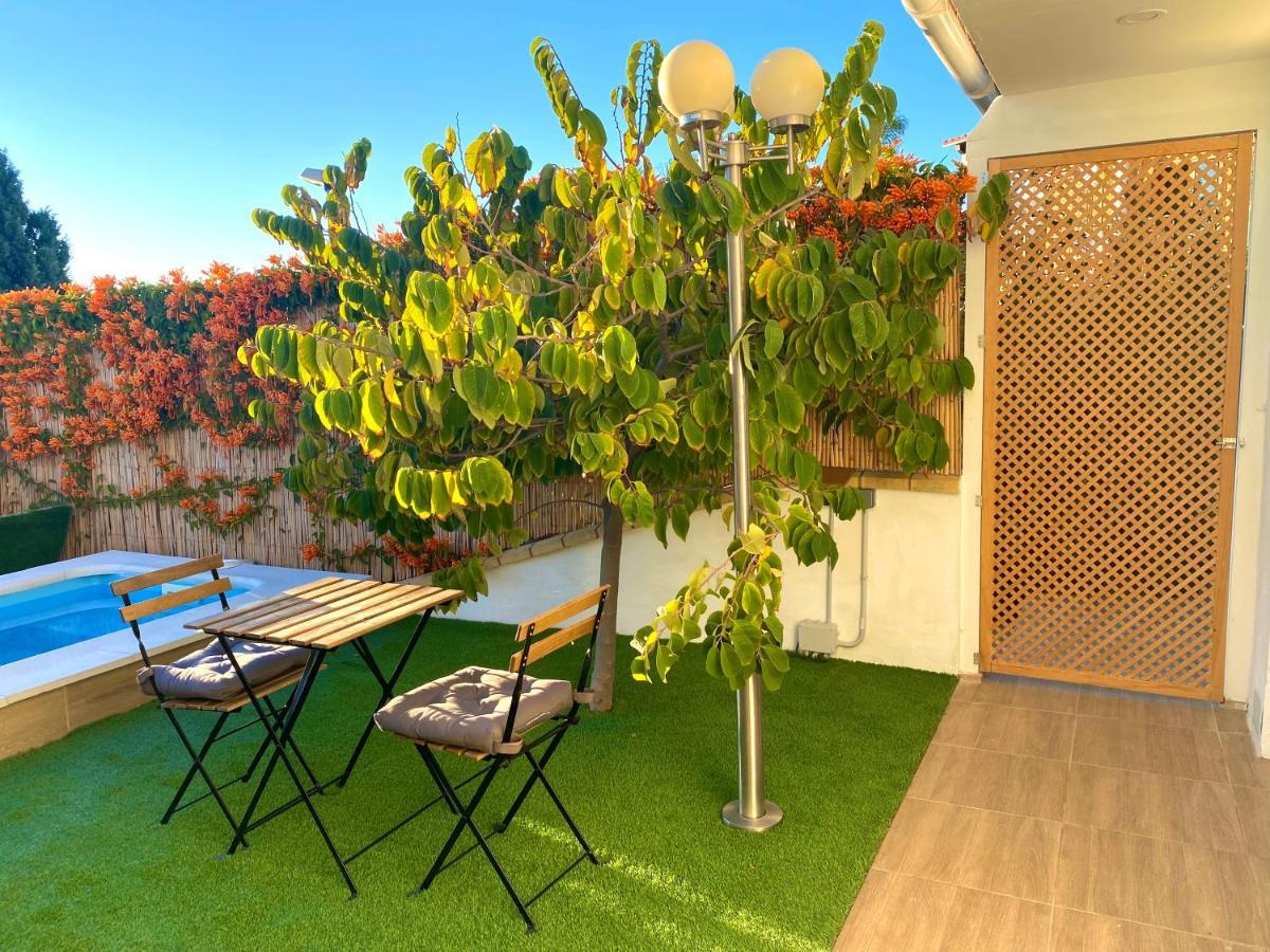 Suite Breeze - Private Heated Pool مالقة المظهر الخارجي الصورة